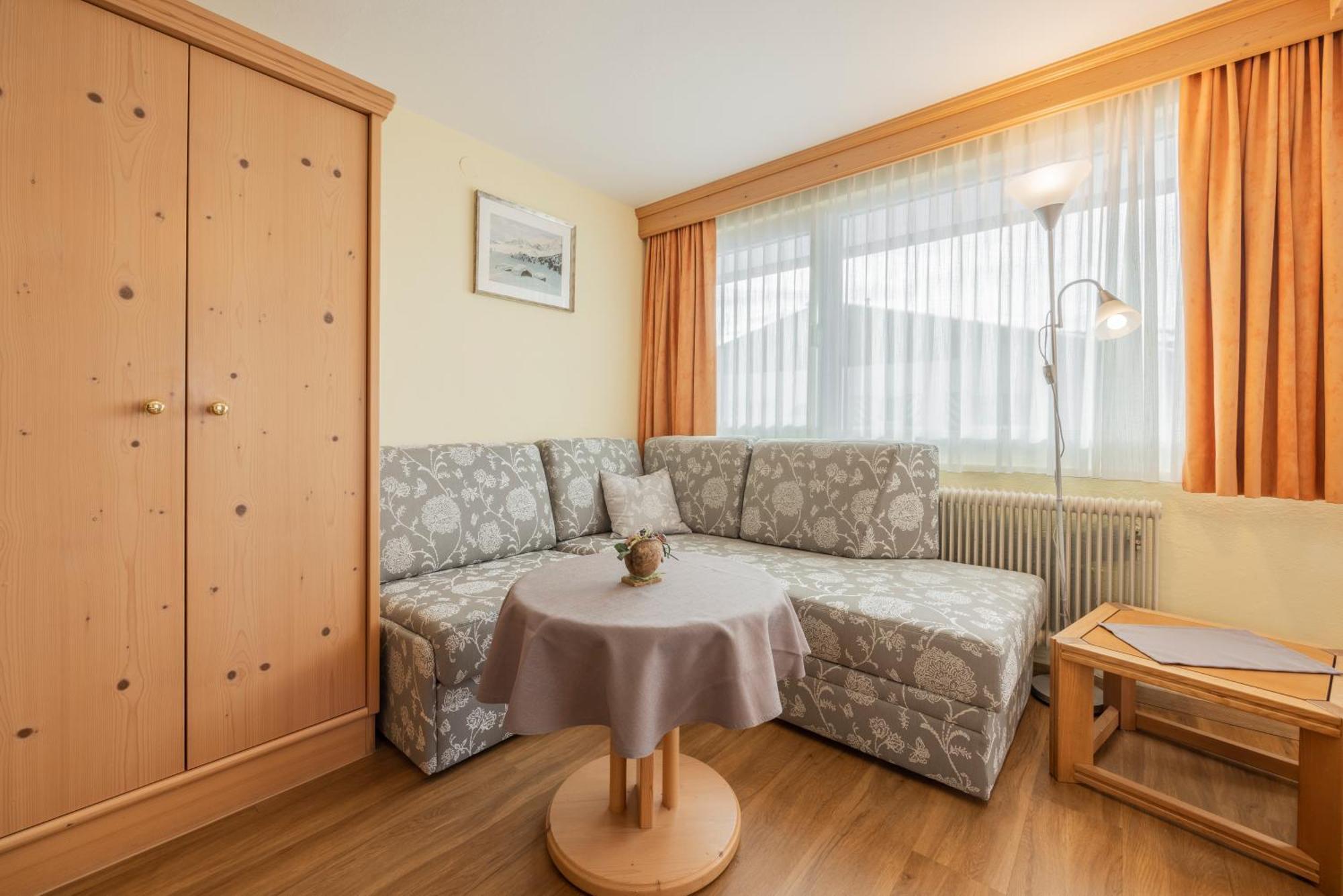 Hotel Schoenegg Зеефельд в Тироле Номер фото