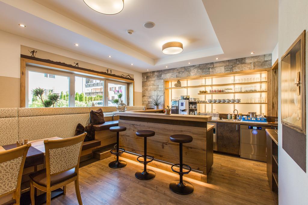 Hotel Schoenegg Зеефельд в Тироле Экстерьер фото