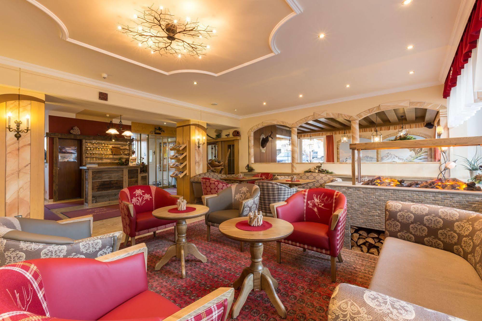 Hotel Schoenegg Зеефельд в Тироле Экстерьер фото