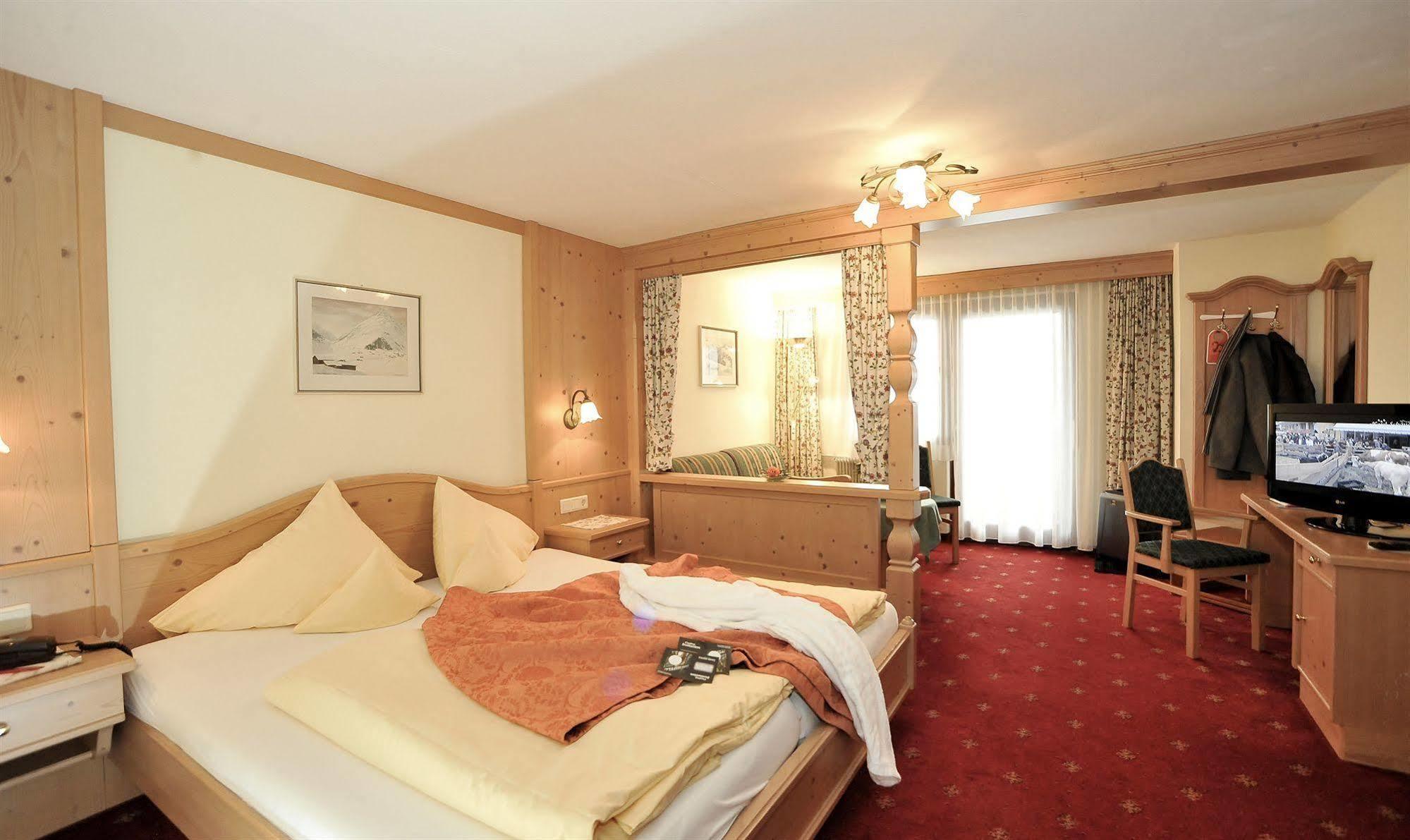 Hotel Schoenegg Зеефельд в Тироле Экстерьер фото